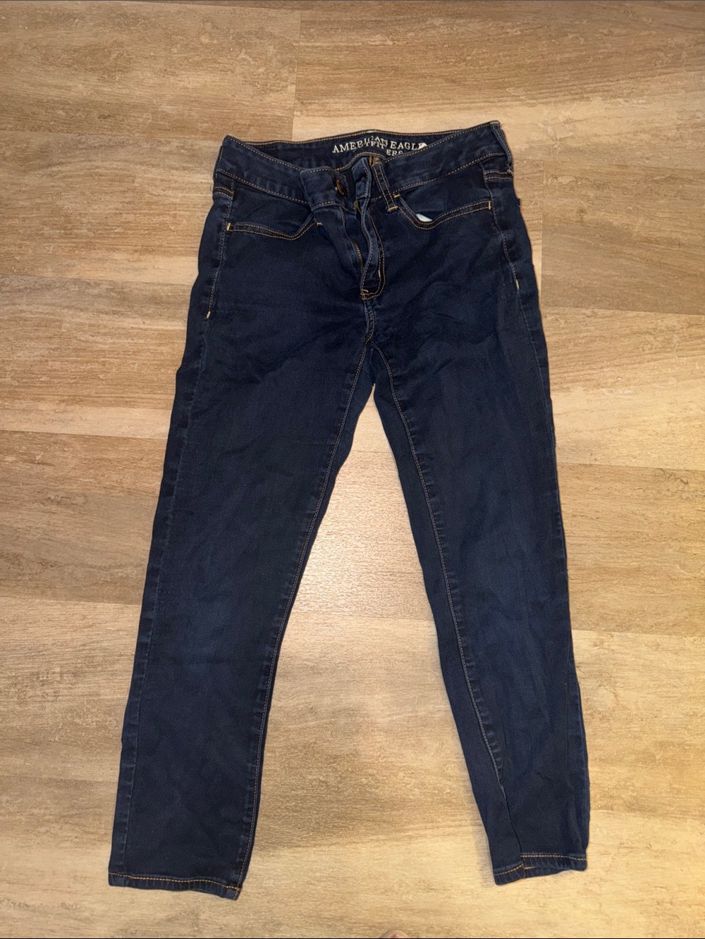 American Eagle Outfitters Women’s Skinny Jeans in Dark Blue Denim
